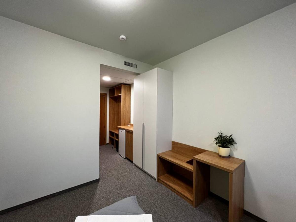 Ucu Inn - Кімнати Для Гостей Leópolis Exterior foto