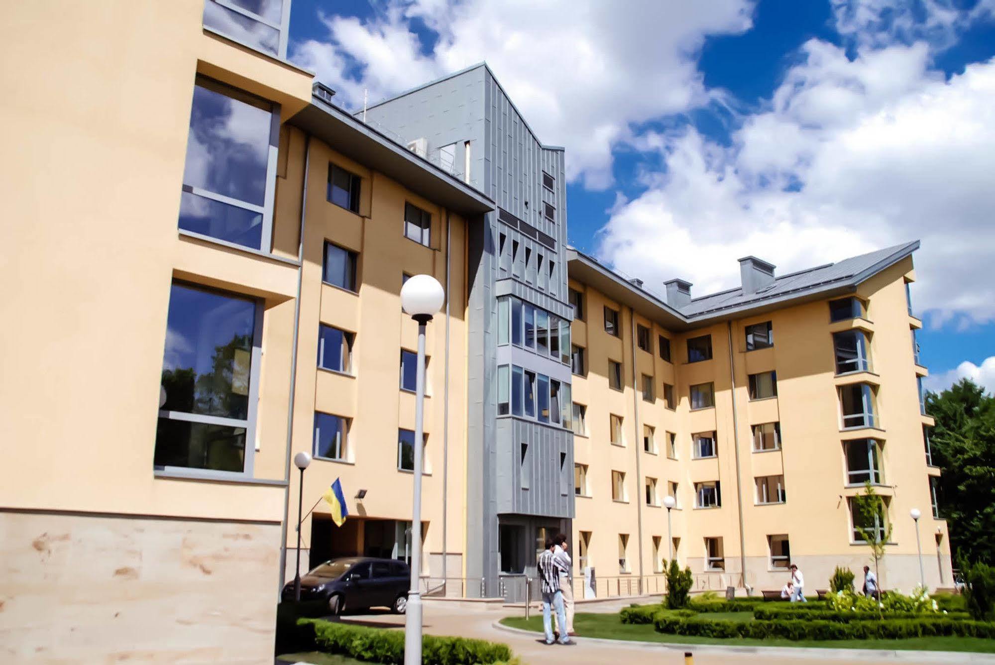 Ucu Inn - Кімнати Для Гостей Leópolis Exterior foto